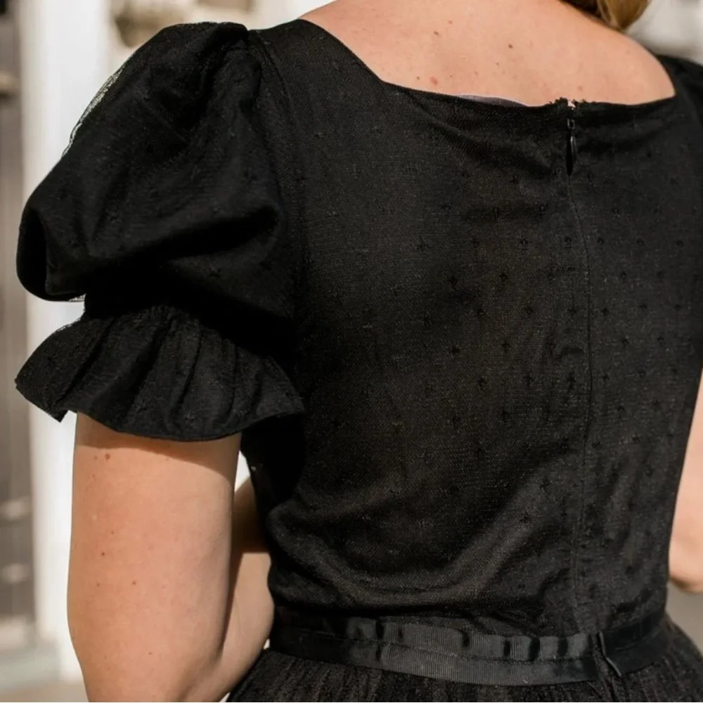 Ivy City Co. Ballerina Tulle Puff Sleeve Formal Midi Dress in Black - Picture 5 of 12